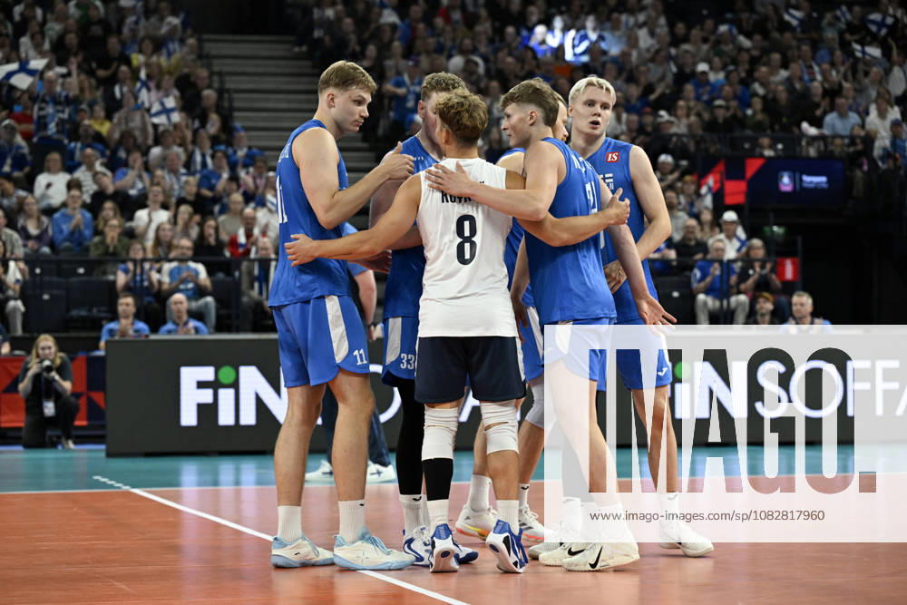 LKS 20260910 Finnish players celebrating a point during men s volleyball European Championships Pool C match Finland vs Denmark in Tampere on September 10, 2026. - EMMI KORHONEN Tampere Finland txMnVRm7b8g