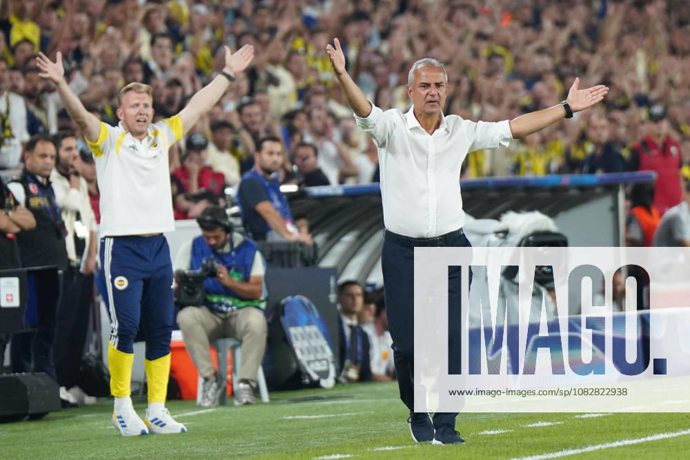Coach Ismail Kartal of Fenerbahce SK reacts during the UEFA Champions League 2026 27 first week match between Fenerbahce SK and Roma at Fenerbahce Chobani Stadiumi on September 10, 2026 in Istanbul, Turkey. Istanbul Kadikoy TURKEY