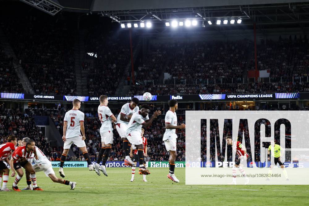 EINDHOVEN - Free kick by Ivan Perisic of PSV Eindhoven during the UEFA Champions League match between PSV Eindhoven and Shakhtar Donetsk at the Philips Stadium on 10 September 2026 in Eindhoven, the Netherlands. MAURICE VAN STEEN ANP ANPxSportx IVx 567928917 originalFilename: 567928917
