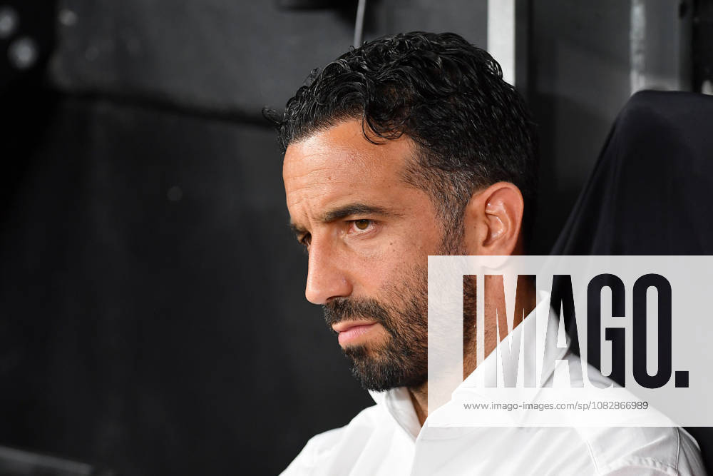 IPA88379924 - Ruben Amorim, head coach of AC Milan, during the 2026 27 Serie A match between Juventus FC and AC Milan at Allianz Stadium on September 29, 2026, in Turin, Italy — Photo by Giuliano Marchisciano