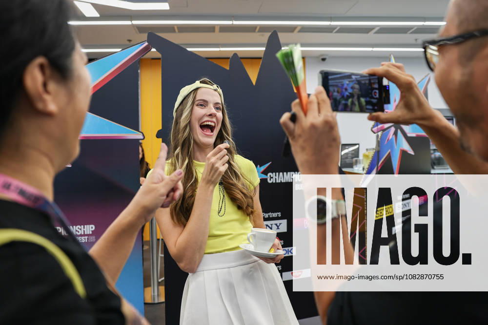 (260911) -- BUDAPEST, Sept. 11, 2026 -- Yaroslava Mahuchikh of Ukraine receives an interview after a red carpet event of World Athletics Ultimate Championships in Budapest, Hungary on Sept. 10, 2026. ) (SP)HUNGARY-BUDAPEST-WORLD ATHLETICS ULTIMATE CHAMPIONSHIP HuxZhixuan