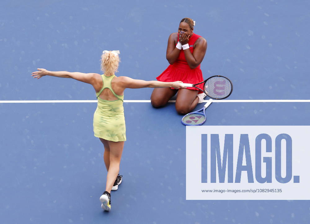 Katerina Siniakova of Czechia and Taylor Townsend (R) celebrate after winning the Women s Doubles Final in Arthur Ashe Stadium at the 2026 US Open Tennis Championship at the USTA Billie Jean King National Tennis Center in New York City on Friday, September 11, 2026. They defeated Robin Montgomery and Ashlyn Krueger 5-7, 6-0, 6-2. NYP20260911803 JOHNxANGELILLO