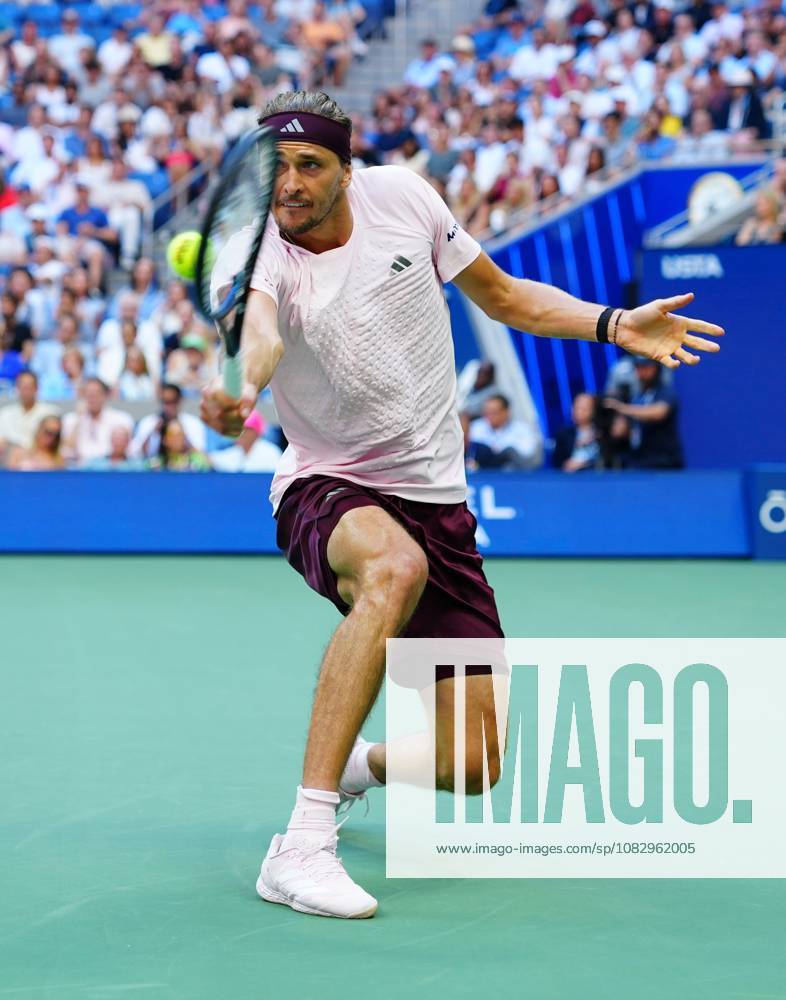 Alexander Zverev takes a tumble 2026 US Open, Day Thirteen, USTA Billie Jean King National Tennis Center, New York, USA - 11 Sep 2026New York USTA Billie Jean King National T New York (NY) United States of America