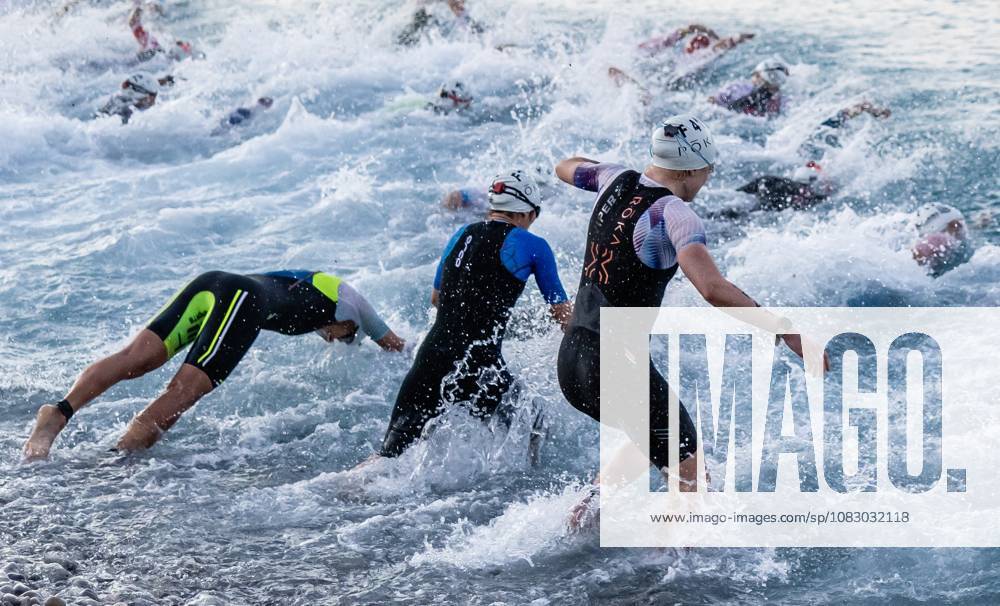 2026 IRONMAN 70.3 World Championship in Nice: Swim Start Athletes competing in the 2026 VinFast IRONMAN 70.3 World Championship in Nice, France. Nice, Promenade des Anglais, Alpes-Maritimes, Provence-Alpes-Côte d Azur, France IKW_9195