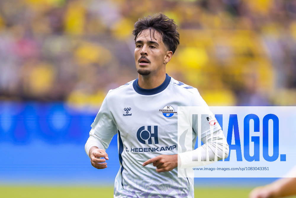 Soccer, Matchday 3 of the 1st Bundesliga, Borussia Dortmund vs. SC Paderborn; Laurin Ulrich, SC Paderborn 07 vs. Dortmund; Signal Iduna Park, North Rhine-Westphalia, Germany; xRHR PHOTO DEx