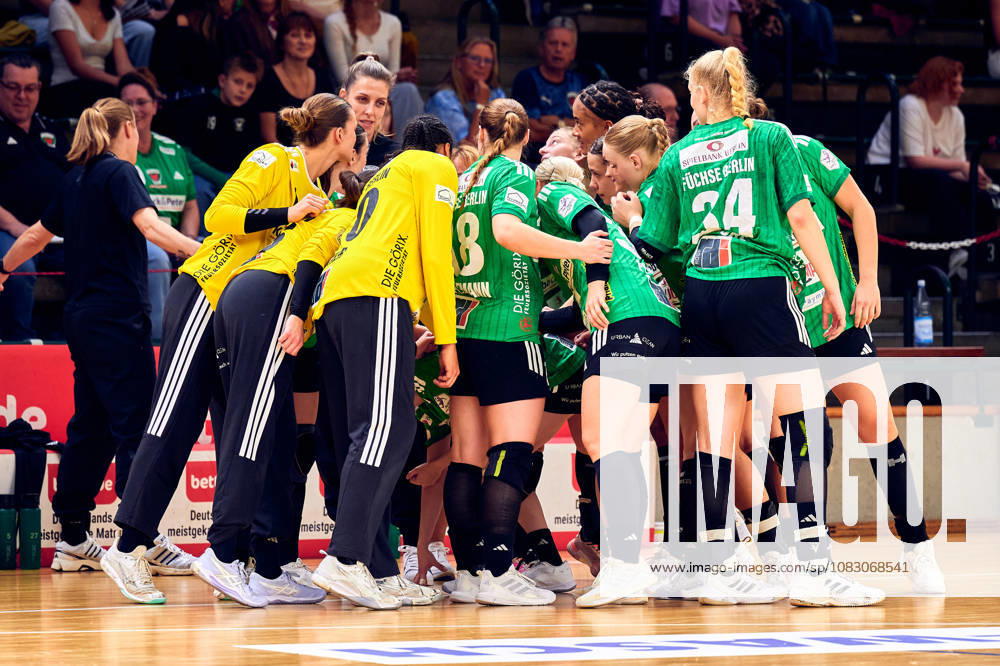 Fuechse Berlin Team Photo, GER, Women s Handball Bundesliga 2, Fuechse Berlin vs. Rostocker HC Rostock Dolphins, 2026–27 Season, Matchday 3, September 12, 2026, GER, Women s 2nd Handball Bundesliga, Fuechse Berlin vs. Rostocker HC Rostock Dolphins, 2026–27 season, Matchday 3, September 12, 2026, Berlin