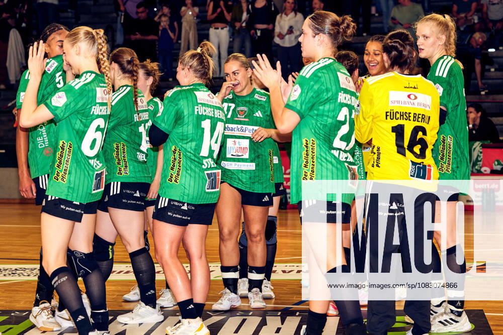 Fuechse Berlin, celebrating a victory, GER, Women s Handball Bundesliga 2, Fuechse Berlin vs. Rostocker HC Rostock Dolphins, 2026–27 season, Matchday 3, September 12, 2026, GER, Women s Handball Bundesliga 2, Füchse Berlin vs. Rostocker HC Rostock Dolphins, 2026–27 season, Matchday 3, September 12, 2026, Berlin