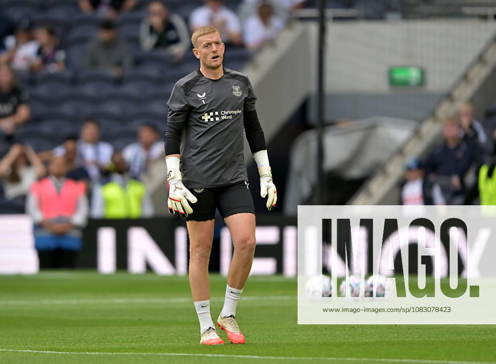 Tottenham Hotspur V Everton. Premier League. Jordan Pickford (Everton, goalkeeper) during the Tottenham Hotspur V Everton Premier League match at the Tottenham Hotspur Stadium, London. This Image is for . Licence required from the Football DataCo for any other use. Tottenham Tottenham Hotspur Stadium UK