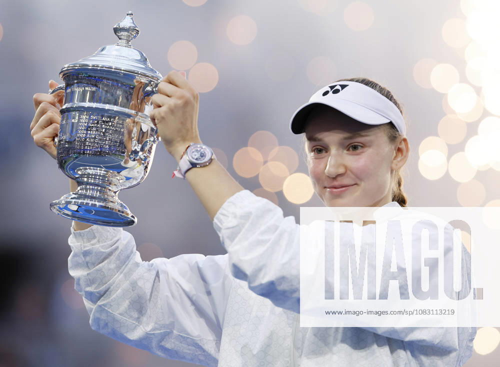 Elena Rybakina of Kazakhstan holds the championship trophy after defeating Aryna Sabalenka of Belarus in the Women s Finals match in Arthur Ashe Stadium at the 2026 US Open Tennis Championship at the USTA Billie Jean King National Tennis Center in New York City on Saturday, September 12, 2026. Rybakina won with a score of 6-4, 5-7, 6-2. NYP20260913006 JOHNxANGELILLO
