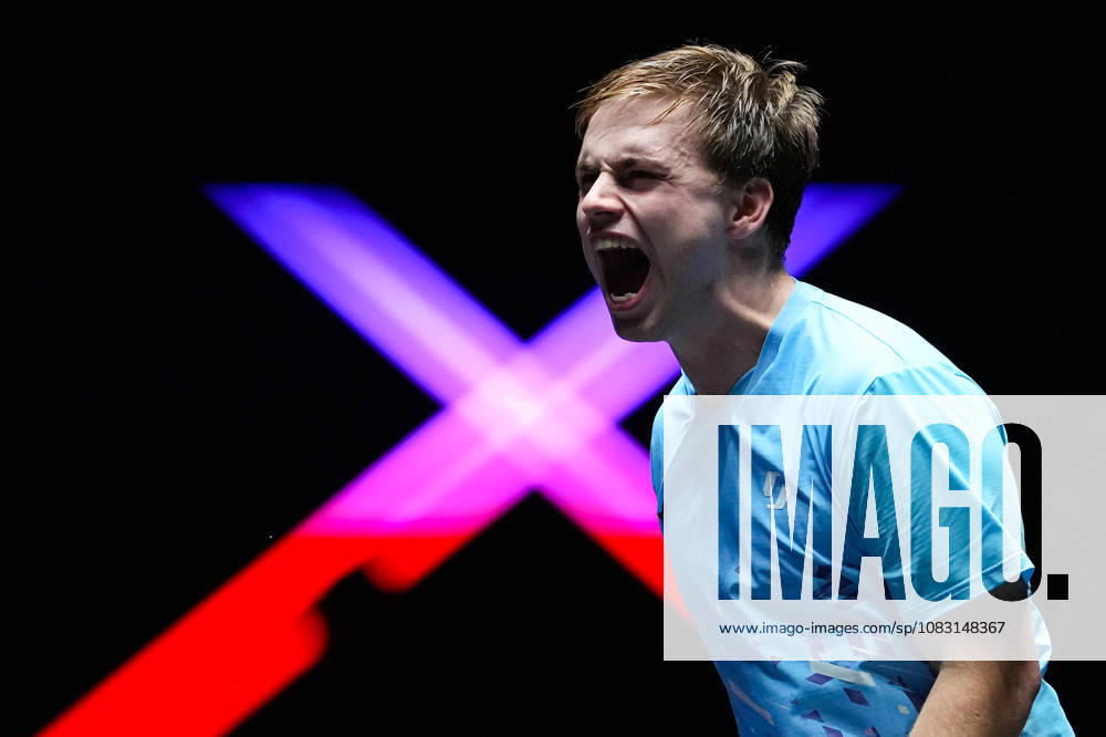 (260913) -- MACAO, Sept. 13, 2026 -- Truls Moregard celebrates scoring during the men s singles semifinal match between Truls Moregard of Sweden and Harimoto Tomokazu of Japan at the 2026 World Table tennis, Tischtennis (WTT) Champions Macao in Macao, south China, Sept. 13, 2026. ) (SP)CHINA-MACAO-TABLE TENNIS-WTT-MEN S SINGLES (CN) CheongxKamxKa