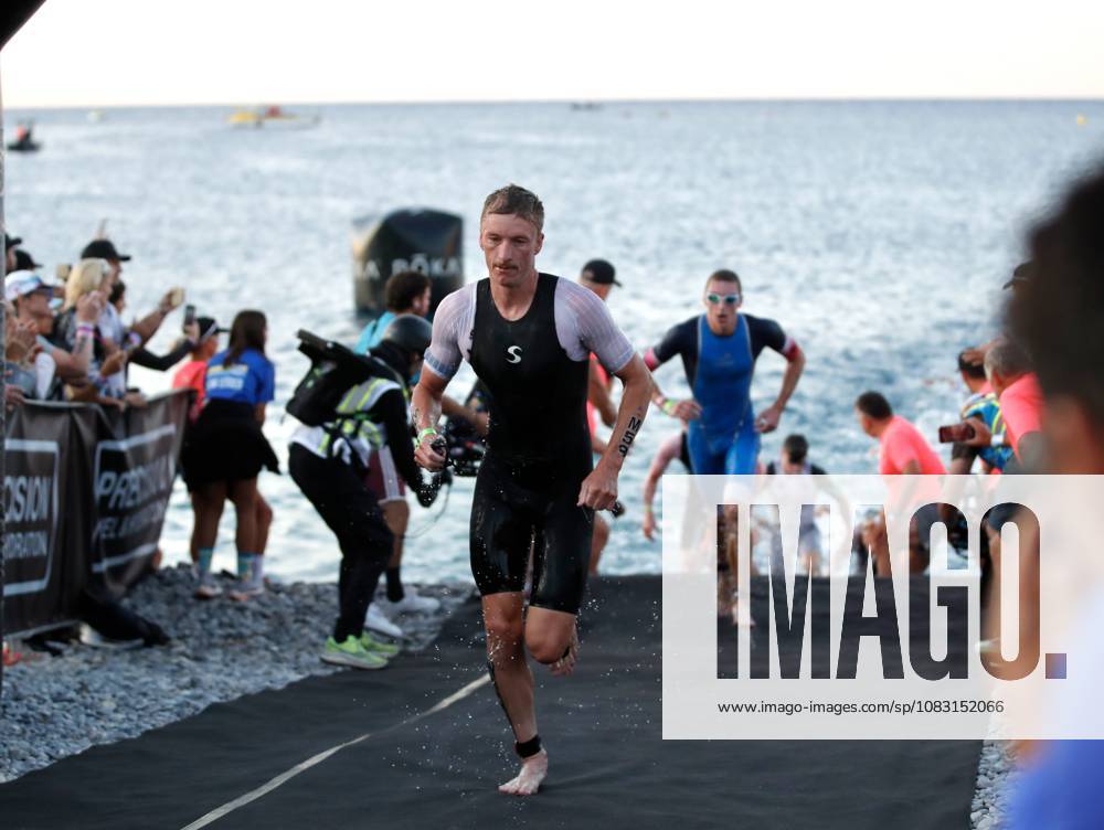 Ironman 70.3 masculin PHOTOPQR NICE MATIN Dylan Meiffret ; Nice ; 13 09 2026 ; Ironman 70.3 masculin, départ natation et, sortie d eau. Vélo départ Nice; September 13, 2026; Men s Ironman 70.3: swim start and swim exit; bike start. Nice France
