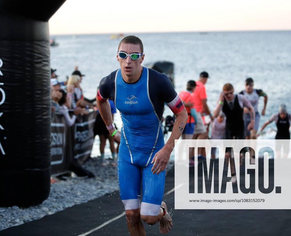Ironman 70.3 masculin PHOTOPQR NICE MATIN Dylan Meiffret ; Nice ; 13 09 2026 ; Ironman 70.3 masculin, départ natation et, sortie d eau. Vélo départ Nice; September 13, 2026; Men s Ironman 70.3: swim start and swim exit; bike start. Nice France