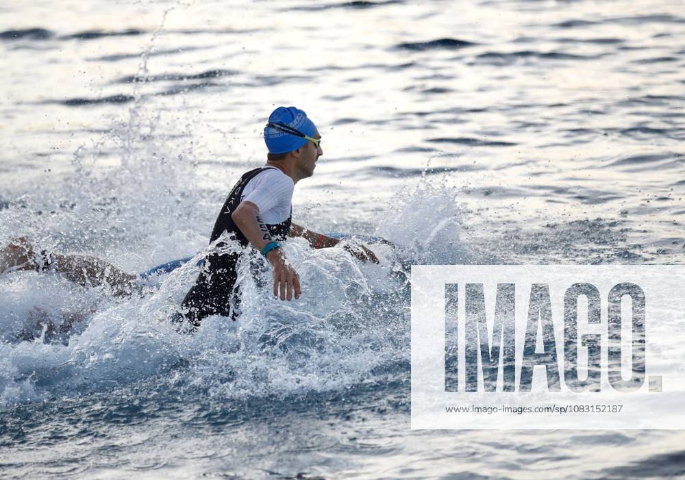 Ironman 70.3 masculin PHOTOPQR NICE MATIN Dylan Meiffret ; Nice ; 13 09 2026 ; Ironman 70.3 masculin, départ natation et, sortie d eau. Vélo départ Nice; September 13, 2026; Men s Ironman 70.3: swim start and swim exit; bike start. Nice France