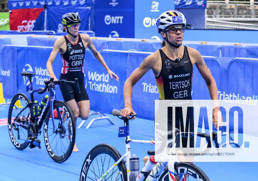 Triathlon World Championship, WM, Weltmeisterschaft races, women, September 13, 2026, Karlovy Vary, Czech Republic. (L-R) Beth Potter of Britain and Lisa Tertsch of Germany. (CTKxPhoto OndrejxHajek) CTKPhotoP2026091302865 CTKPhotoP2026091302865