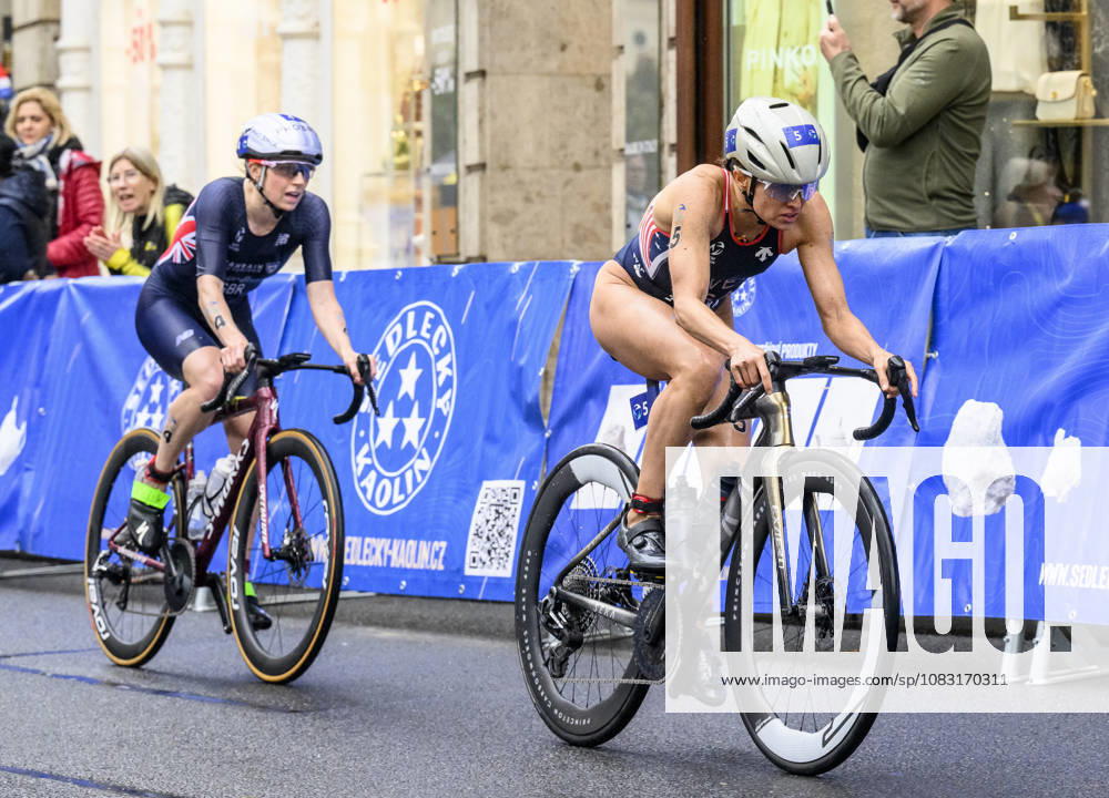 Triathlon World Championship, WM, Weltmeisterschaft races, women, September 13, 2026, Karlovy Vary, Czech Republic. (L-R) Georgia Taylor-Brown of Britain and Taylor Spivey of USA. (CTKxPhoto OndrejxHajek) CTKPhotoP2026091302875 CTKPhotoP2026091302875