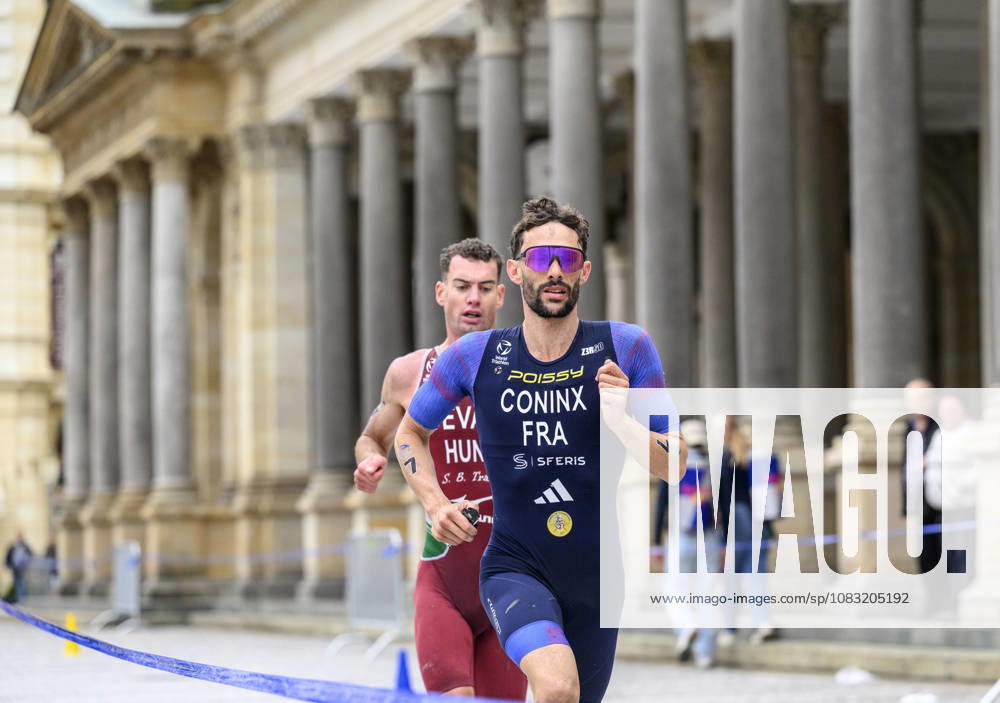 Triathlon World Championship, WM, Weltmeisterschaft races, men, September 13, 2026, Karlovy Vary, Czech Republic. From right Dorian Coninx of France and Mark Devay of Hungary. (CTKxPhoto OndrejxHajek) CTKPhotoP2026091304618 CTKPhotoP2026091304618