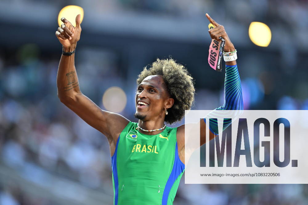 World Athletics Ultimate Championship - Budapest: Day Three BUDAPEST, HUNGARY - SEPTEMBER 13: Alison dos Santos of Brazil celebrates his victory in men s 400m hurdles final during the World Athletics Ultimate Championship at the Gyula Zsivotzky National Athletics Centre, in Budapest, Hungary on September 13, 2026. Mustafa Yalcin Anadolu Budapest Hungary. Editorial use only. Please get in touch for any other usage.