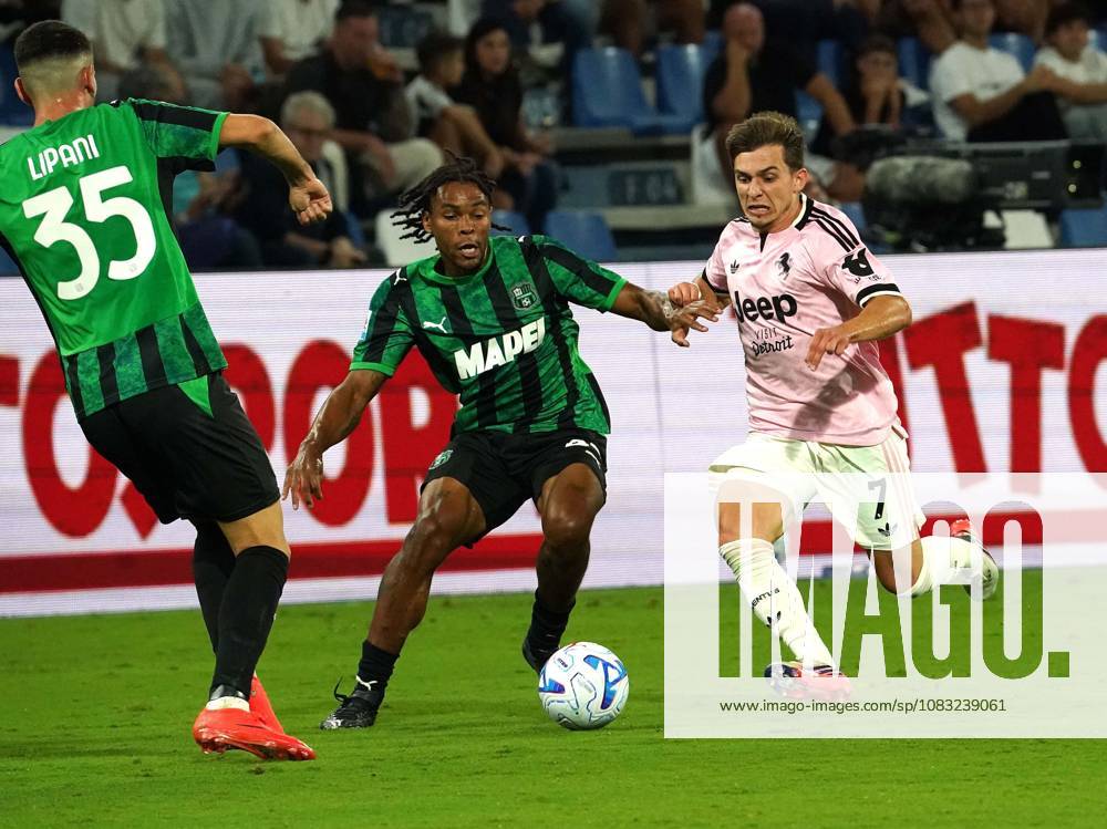 Foto IPP Albano Angilletta Reggio Emilia 13 09 2026 Calcio Campionato di serie A 2026 2027 Sassuolo - Juventus nella foto: Francisco Conceicao e Armand Lauriente Italy Photo Press World Copyright italy ITALY