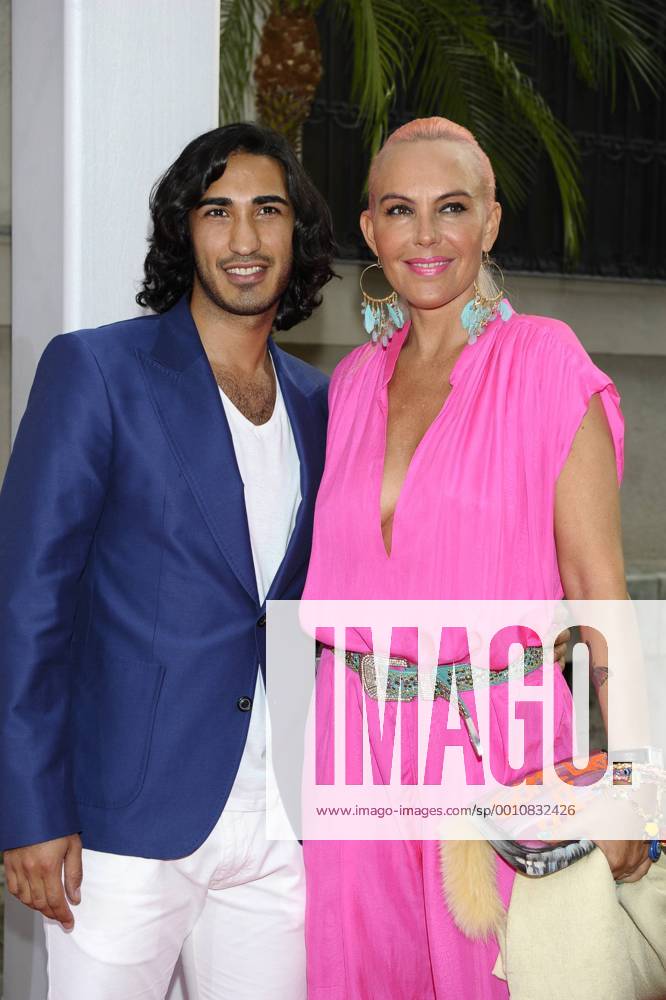 Natascha Ochsenknecht mit Freund Umut Kekilli (Türkei) 1 Raffaello Summer Day Charity Veranstaltung Nationalmuseum München 21, Juni 2012