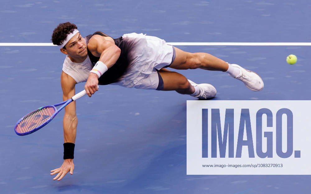 Ben Shelton (USA) in action against Alexander Zverev (GER) during the Mens Final at the US Open on September 13, 2026, held at the USTA Billie Jean King National Tennis Center in New York City. CSM Tennis 2026: US Open, September 13, 2026 - ZUMAc04_ 20260913_zma_c04_406