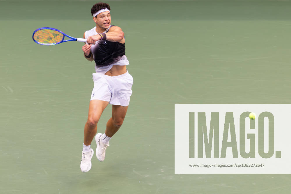 Ben Shelton (USA) in action against Alexander Zverev (GER) during the MenÃ¢â‚¬â ¢s Final at the US Open on September 13, 2026, held at the USTA Billie Jean King National Tennis Center in New York City. CSM New York City USA - ZUMAc04_ 20260913_zma_c04_395