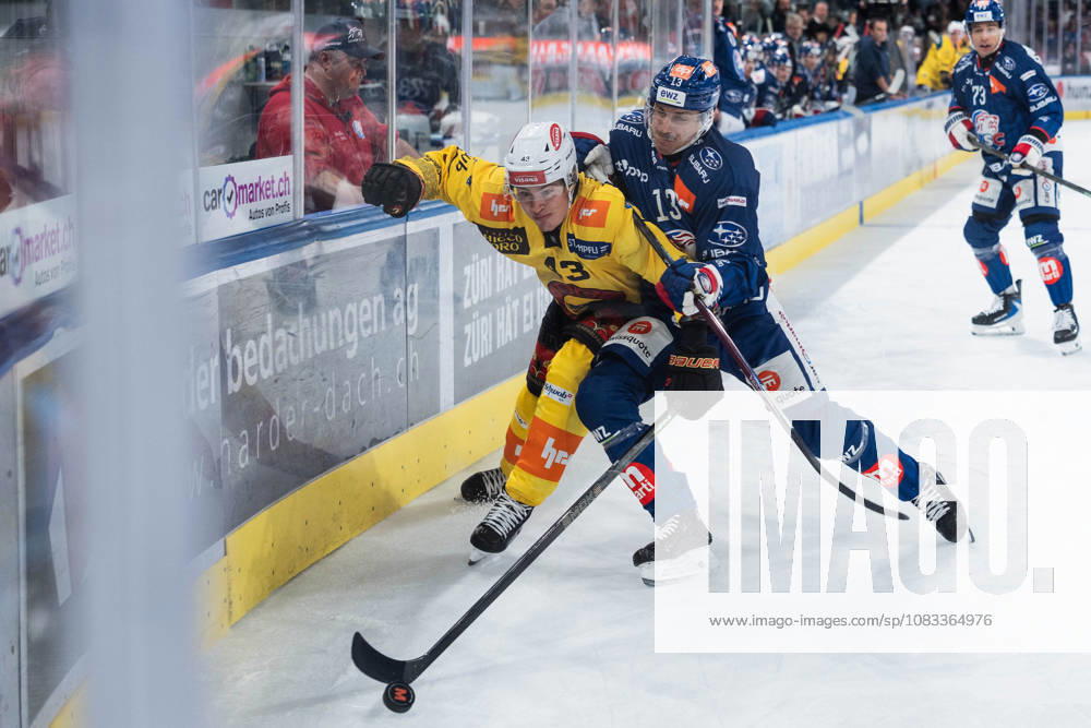 Zurich, Swiss Life Arena, National League: ZSC Lions vs. SC Bern, 43 Alain Graf (Bern), 13 Justin Sigrist (ZSC), Zurich, Swiss Life Arena, Zurich, Switzerland
