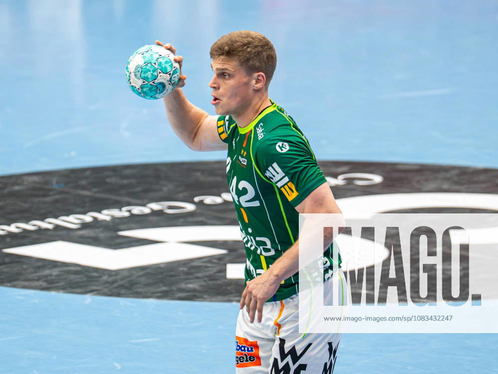 Martin Hanne, Frisch Auf Göppingen, 42 on the ball, Frisch Auf Göppingen vs. Rhein Neckar Löwen, Handball, 1st Bundesliga, Men s, 2026–2027 Season, September 17, 2026, Frisch Auf Göppingen vs. Rhein-Neckar Löwen, Handball, 1st Bundesliga, Men, 2026–2027 Season, September 17, 2026, Göppingen