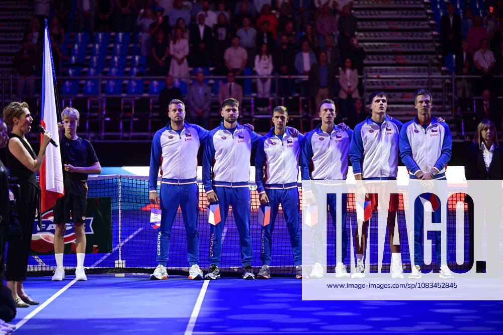 A group photo of the Czech team pose prior to the 2026 Davis Cup men s team tennis World Championship, WM, Weltmeisterschaft match between the Czech Republic and the United States. From left: Adam Pavlasek, Patrik Rikl, Vit Kopriva, Jiri Lehecka, Jakub Mensik and non-playing captain Tomas Berdych, in Prague, Czech Republic, on September 18, 2026. (CTKxPhoto RomanxVondrous) CTKPhotoP2026091805170 CTKPhotoP2026091805170