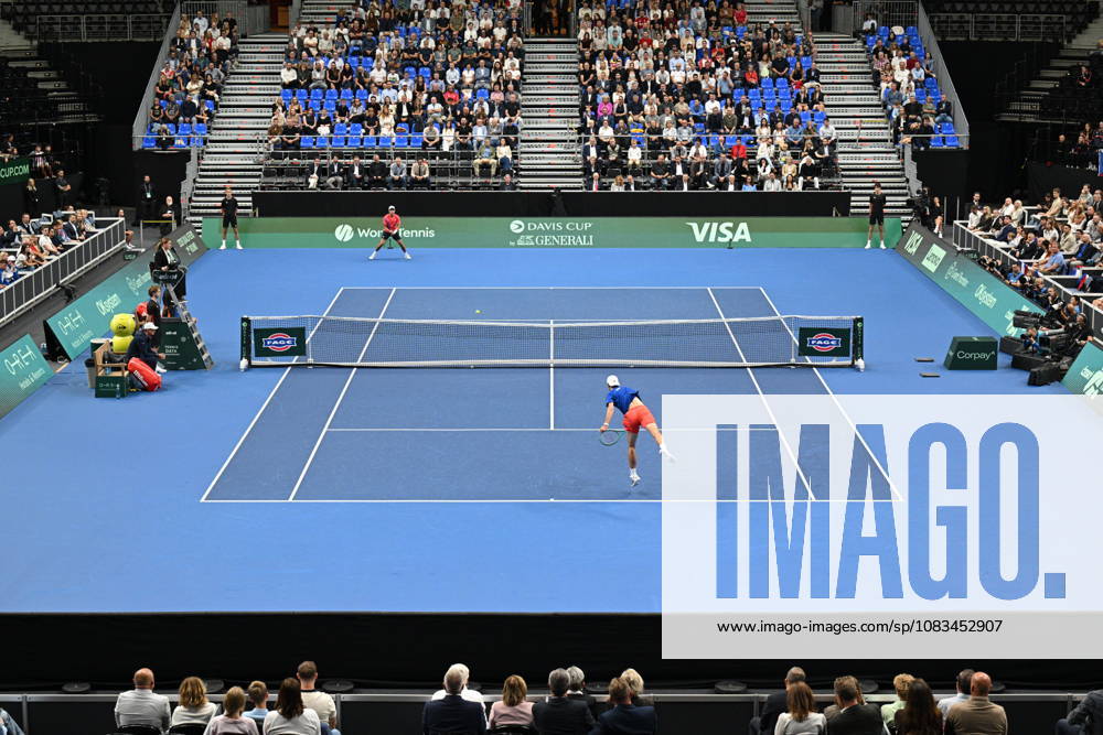 Jakub Mensik (CZE), front, playes against Learner Tien (USA) in the game of the 2026 Davis Cup men s team tennis World Championship, WM, Weltmeisterschaft match between the Czech Republic and the United States, in Prague, Czech Republic, on September 18, 2026. (CTKxPhoto MichalxKamaryt) CTKPhotoP2026091805338 CTKPhotoP2026091805338