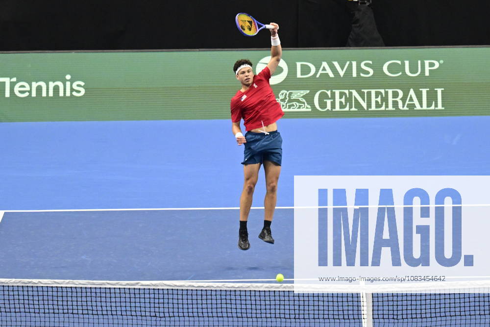 Ben Shelton (USA), photo, playes against Jiri Lehecka (CZE) in their game of the 2026 Davis Cup men s team tennis World Championship, WM, Weltmeisterschaft match between the Czech Republic and the United States, in Prague, Czech Republic, on September 18, 2026. (CTKxPhoto RomanxVondrous) CTKPhotoP2026091806229 CTKPhotoP2026091806229