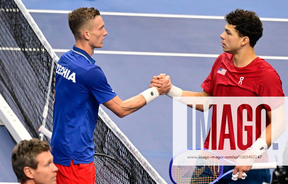 Jiri Lehecka (CZE), left, shake hands with Ben Shelton (USA) as Lehecka won their game of the 2026 Davis Cup men s team tennis World Championship, WM, Weltmeisterschaft match between the Czech Republic and the United States, in Prague, Czech Republic, on September 18, 2026. (CTKxPhoto RomanxVondrous) CTKPhotoP2026091807073 CTKPhotoP2026091807073
