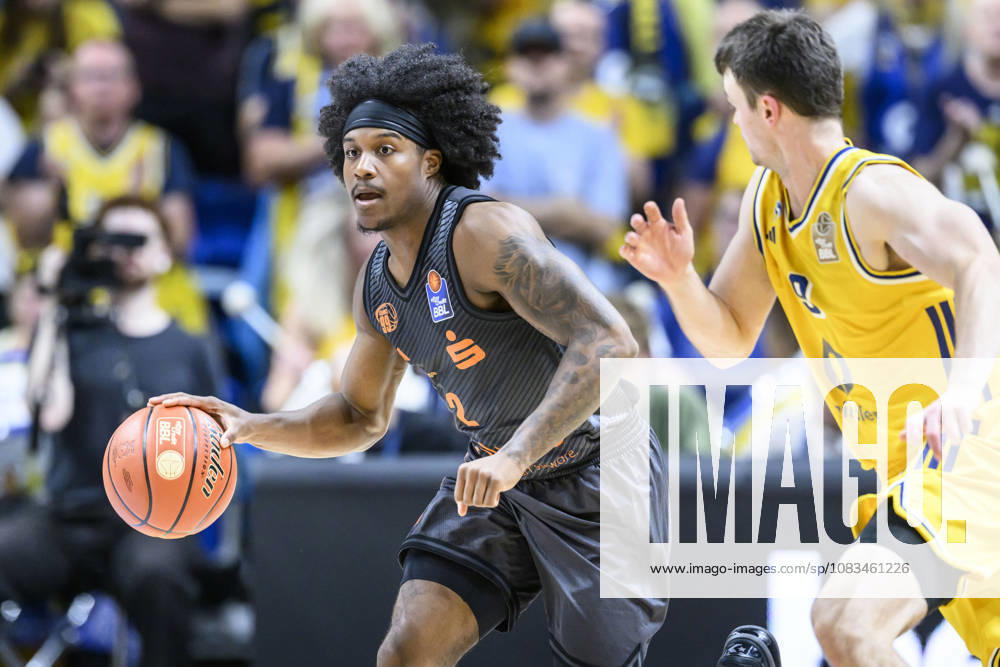 Pictured from left: Stefan Smith, NINERS Chemnitz, 02, GER, Berlin, basketball, Alba Berlin and the Niners Chemnitz, BBL opener, season opener, at the UBER Arena, September 18, 2026,