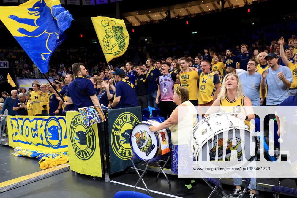 Germany, GER, DEU, Basketball, 1st Bundesliga, Day 1, 2026–2027 Season, Berlin, ALBA Berlin vs. Niners Chemnitz, ALBA Fans, Fan Section, nordphoto GmbH Engler Berlin Uber Arena, State of Germany
