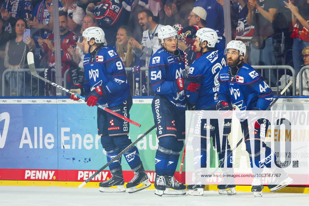 Goal for the Eagles GER Adler Mannheim Eisbären Berlin Ice Hockey DEL Matchday 2 of the 2026–2027 Season September 20, 2026 GER Adler Mannheim Eisbären Berlin Ice Hockey PENNY DEL Matchday 2 of the 2026–2027 Season September 20, 2026, Mannheim