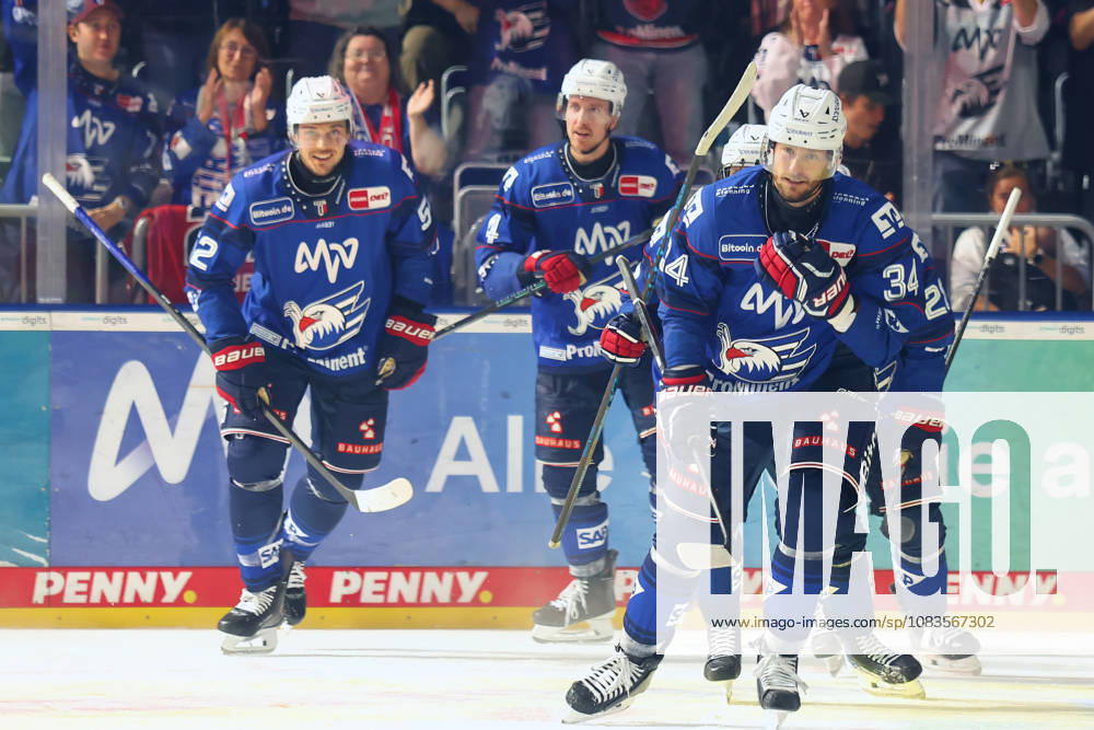 Goal to make it 3–2 by Dan Renouf of Adler Mannheim, 4 GER Adler Mannheim Eisbären Berlin Ice Hockey DEL 2 Matchday Season 2026–2027 September 20, 2026 GER Adler Mannheim Eisbären Berlin Ice Hockey PENNY DEL 2 Matchday Season 2026–2027 2September 2, 2026, Mannheim