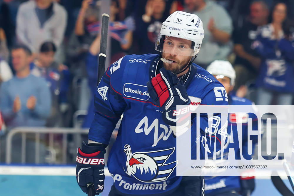 Goal to make it 3–2 by Dan Renouf of Adler Mannheim, 4 GER Adler Mannheim Eisbären Berlin Ice Hockey DEL 2 Matchday Season 2026–2027 September 20, 2026 GER Adler Mannheim Eisbären Berlin Ice Hockey PENNY DEL 2 Matchday Season 2026–2027 2September 2, 2026, Mannheim
