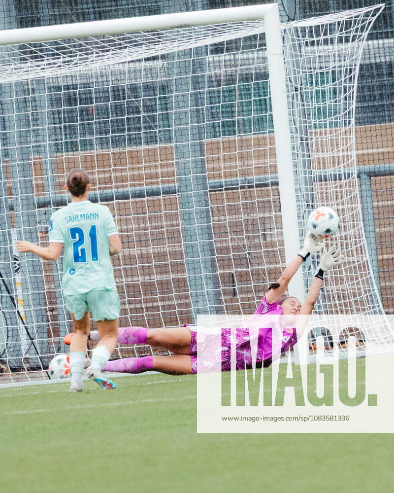 Women s Bundesliga 2, Eintracht Frankfurt II vs. Hertha BSC; Sophia Winkler of Eintracht Frankfurt U20 makes a save; Frankfurt