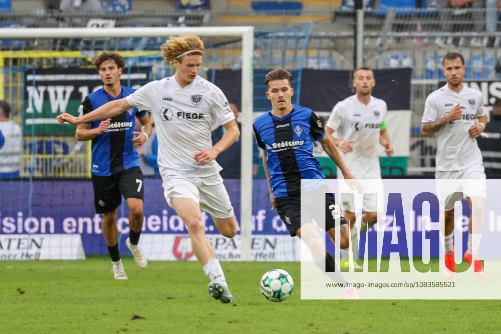 Niklas Varelmann, SC Preußen Münster, 36, Diego Michel, SV Waldhof Mannheim, 28. Soccer 3rd Division, Matchday 7, SV Waldhof Mannheim vs. SC Preußen Münster on September 20, 2026, at Carl Benz Stadium in Mannheim, Germany, 2026. Franz Reindel, Mannheim, Carl Benz Stadium, Germany