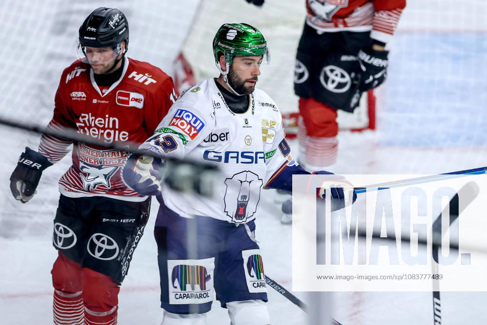 Ice hockey, DEL, Kölner Haie vs. Eisbären Berlin, Matchday 3, 2026–27 season, Lanxess Arena, Cologne; Celebration after the goal that made it 4–3, scored by Andreas Eder; Eisbären Berlin 43, North Rhine-Westphalia, Germany