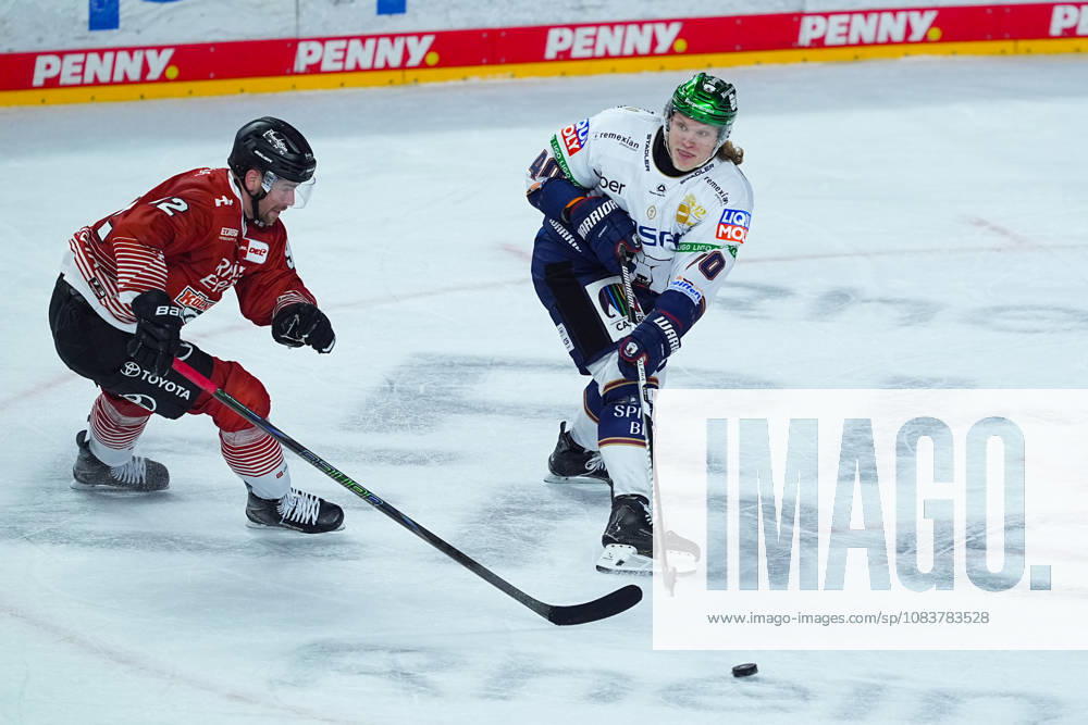 Ice Hockey, Penny DEL, Kölner Haie vs. Eisbären Berlin, 2026–2027 Season, Lanxess Arena Cologne, k12 in a one-on-one battle against Korbinian Geibel of Eisbären Berlin, 40