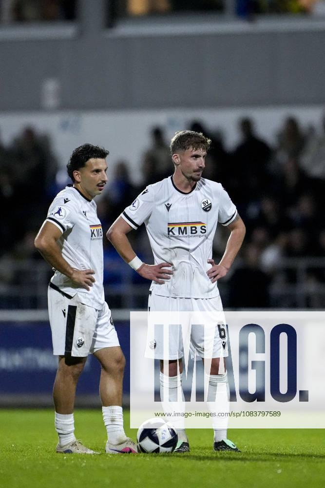 From left: Arianit Ferati (SVS), 47, Niklas Tarnat (SVS), 6, on the ball, action, game play, SV Sandhausen (SVS) player, September 25, 2026, Walldorf, Germany, soccer, Regionalliga Südwest, FC Astoria Walldorf vs. SV Sandhausen
