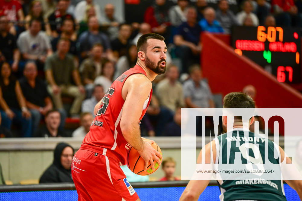 Viktor Kovacevic, Barmer 2 Basketball Bundesliga, Pro A, Matchday 1, 46ers, 2026–2027 Basketball Season, BBL, Germany, Giessen 46ers vs. Artland Dragons, Giessen in red, Men s, Artland in dark green