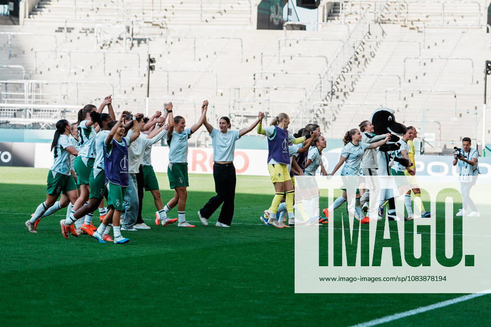 Germany, Soccer: 2026–2027 DFB Women s Cup, First Round: Borussia Mönchengladbach vs. FC Bayern Munich; ista: Borussia Park, Gladbach celebrates despite the loss—pride, joy, emotions, support