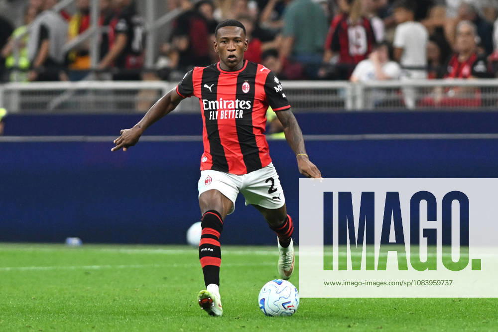 PERVIS ESTUPINAN, Milan, Serie A 2026-27, Milan-Lecce 3-0, azione, action, single shot SERIE A 2026-27 MILAN-LECCE 3-0