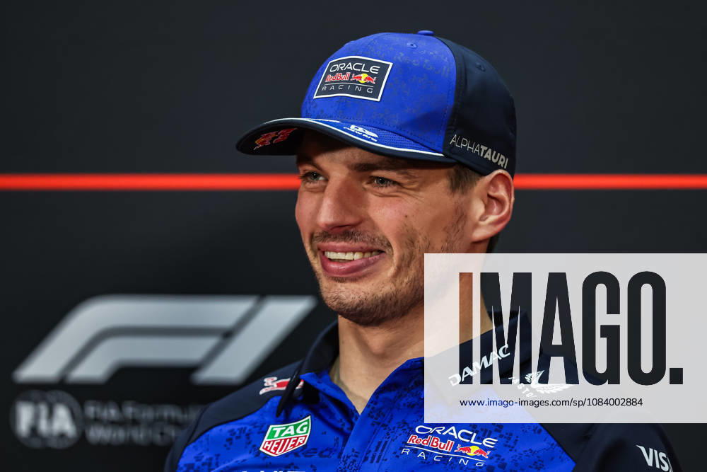 SEPANG, SGR - OCTOBER 01: Max Verstappen of Netherlands and Oracle Red Bull Racing during the Thursday pre-event press conference, PK, Pressekonferenz of the Formula 1 Gulf Air Bahrain Grand Prix on October 01, 2026 held at Sepang International Circuit in Sepang, Malaysia. (Photo by Hazrin Yeob Men Shah Icon Sportswire) AUTO: OCT 01 F1 Bahrain Grand Prix in Malaysia Icon3782610011606