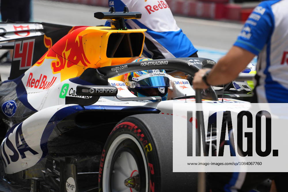 Sepang International Circuit, Kuala Lumpur, 2026 Formula 1 Gulf Air Bahrain Grand Prix, Arvid Lindblad (GBR), Visa Cash App Racing Bulls Formula One Team. Photo by Hasan Bratic, DeFodi Images
