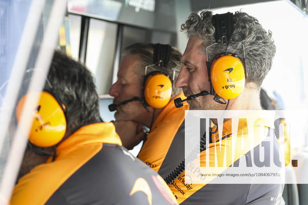 F1 - BAHRAIN GRAND PRIX IN MALAYSIA 2026 STELLA Andrea (ita), Team Principal of McLaren F1 Team, portrait during the 2026 Formula 1 Bahrain Grand Prix in Malaysia, 16th round of the 2026 Formula One World Championship, WM, Weltmeisterschaft from October 2 to 4, 2026 on the Sepang International Circuit, in Sepang, Malaysia - SepangMalaysia