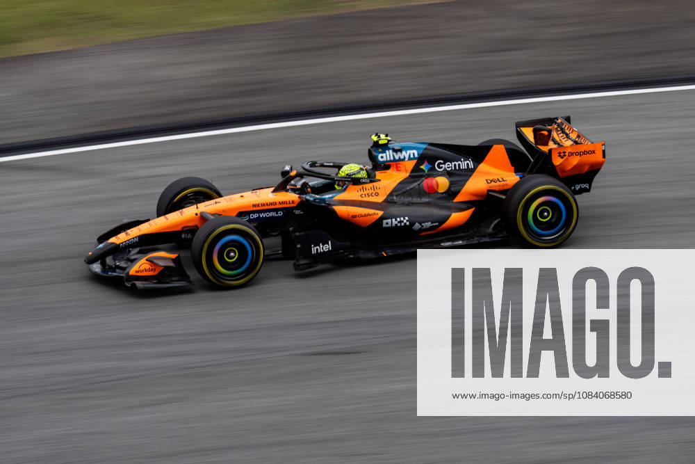F1 - BAHRAIN GRAND PRIX IN MALAYSIA 2026 01 NORRIS Lando (gbr), McLaren F1 Team MCL40, action during the 2026 Formula 1 Bahrain Grand Prix in Malaysia, 16th round of the 2026 Formula One World Championship, WM, Weltmeisterschaft from October 2 to 4, 2026 on the Sepang International Circuit, in Sepang, Malaysia - SepangMalaysia