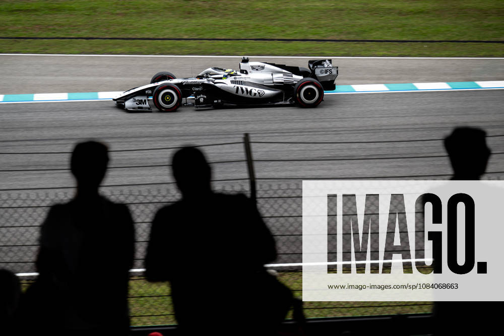 F1 - BAHRAIN GRAND PRIX IN MALAYSIA 2026 11 PEREZ Sergio (mex), Cadillac F1 Team MAC-26, action during the 2026 Formula 1 Bahrain Grand Prix in Malaysia, 16th round of the 2026 Formula One World Championship, WM, Weltmeisterschaft from October 2 to 4, 2026 on the Sepang International Circuit, in Sepang, Malaysia - SepangMalaysia