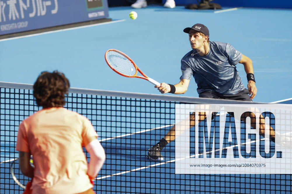 (From top to bottom) Matteo Arnaldi (Italy) returns a shot against Carlos Alcaraz (Spain) during their Round of 16 match at the Kinoshita Group Japan Open Tennis Championships at Ariake Colosseum in Tokyo. The tournament runs from September 29 to October 6. Alcaraz won 7-6(6), 6-1. Tokyo Japan - ZUMAm191 20261003_aap_m191_075